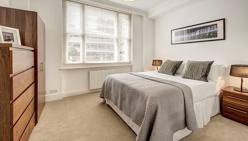 2 bed property in 39 Hill Street, London, London